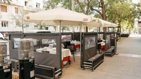 'The New York Times' se fija en lo que está ocurriendo en España con las terrazas en pleno verano: "Su tradición no es casual..."