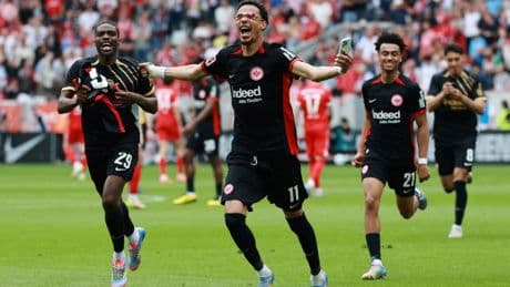 Frankfurter Transferpolitik: Kommen und Gehen bei der Eintracht