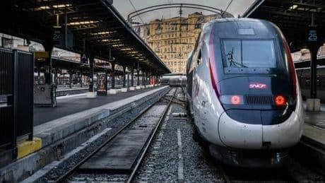 Grève du pont du 8 mai: le patron de la SNCF rassure avec "pas loin de 90% des trains qui vont rouler"