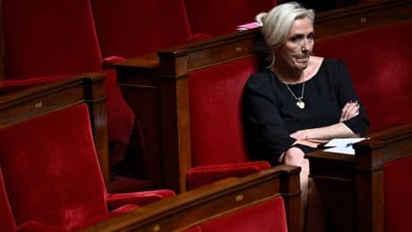 Budget: Marine Le Pen "croit peu" à une non-censure, et entend bien se représenter en cas de dissolution