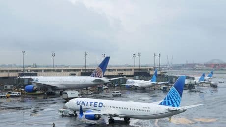 Newark airport sees fourth air traffic control outage in 3 weeks. What is actually going on?