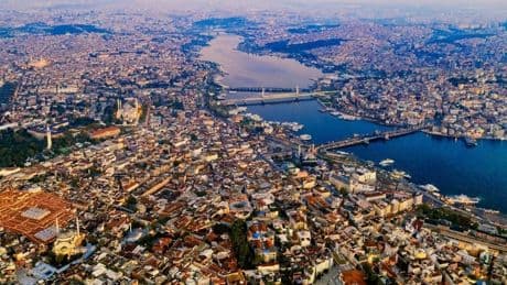 İstanbul'da yaşayanlar dikkat: Kıyıdaki bu ilçelerde deprem tehlikesi var! İşte deprem riski olan ilçeler ve semtler...