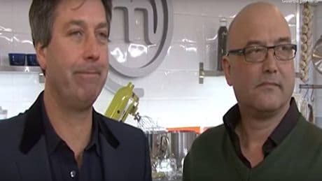 Masterchef, licenziati due giudici: "Insulti razzisti e molestie"