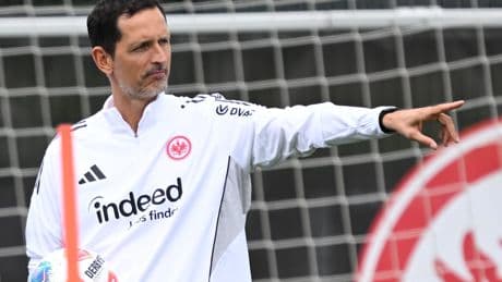 Überraschender Positionswechsel - Löst dieser Eintracht-Star das Sechser-Problem?