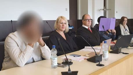 Düsseldorf: Mietwagen für Automatensprenger – Vater und Sohn gestehen