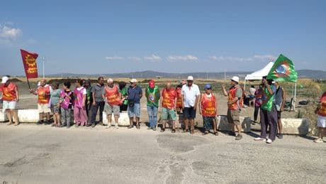 EMEP Dikili İlçe Örgütü’nden Queen işçilerine dayanışma ziyareti