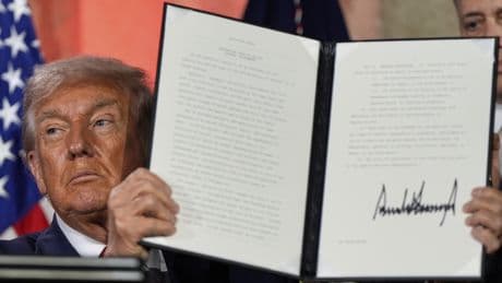 U.S. ends ‘de minimus’ tariff exemption for all low-value packages