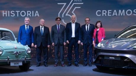 Seat celebró sus 75 años en Automobile Barcelona