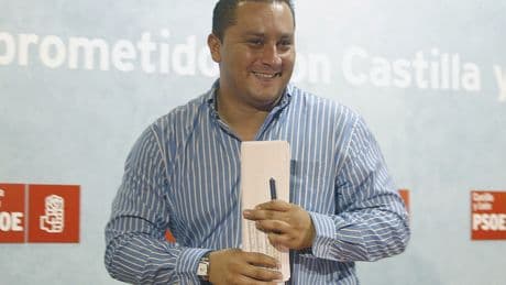 Renfe ficha como consejero al responsable de redes sociales de Óscar Puente en Valladolid
