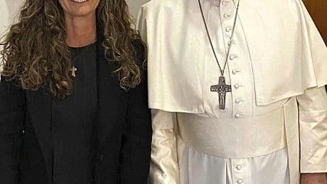 Victoria Morales Gorleri, antigua mano derecha del Papa: "Tuvo miedo a operarse, y eso lo fue debilitando"