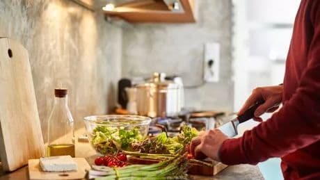 Longevity expert says 'one of the biggest lies on the internet' concerns this food