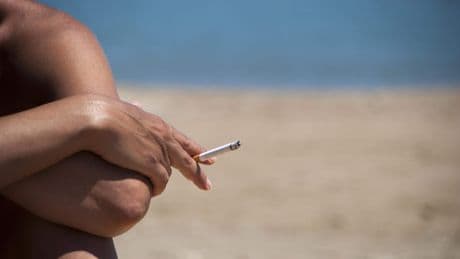 Praat mee: Moet er een rookverbod op stranden komen?