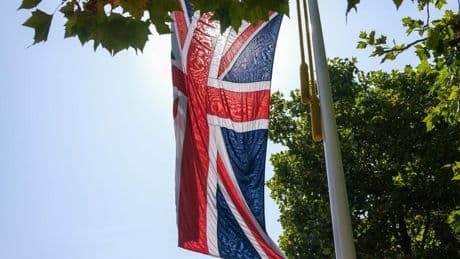Großbritannien: Britische Wirtschaft wächst überraschend deutlich – aber nicht stark genug