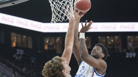 Anadolu Efes, Mersin Spor'u rahat geçti!