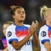 FIFA-baas Infantino steunt racistisch bejegende speelster Carter: 'Diep bedroefd'