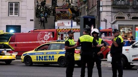 Touristenattraktion: Mindestens 15 Tote bei Unglück von Standseilbahn in Lissabon