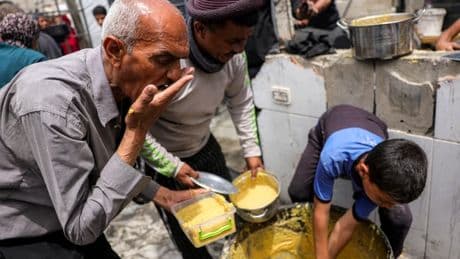 Gaza: l'ONU a "épuisé tous ses stocks" de nourriture, Israël bloque toujours l'entrée de l'aide humanitaire