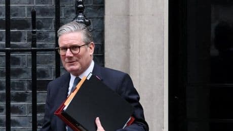 „Streitkräfte in Kriegsbereitschaft“ – Großbritannien kündigt Bau von zwölf Angriffs-U-Booten an