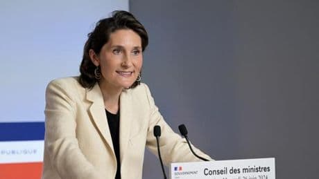 Amélie Oudéa-Castéra, ancienne ministre des sports, désormais seule en lice pour présider le Comité olympique français