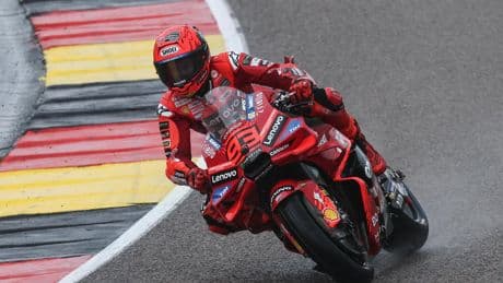 Marc Márquez vuelve a ser invencible: victoria al sprint en Alemania