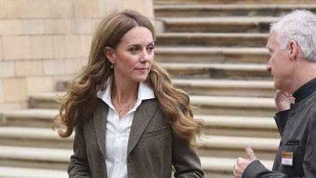 Kate Middleton shows off new blonde hair in public outing with William