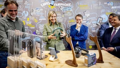De Fairphone was al goed voor de planeet, en helpt nu ook digitaal detoxen