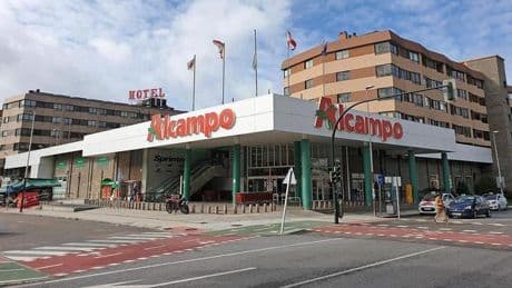 ¿De dónde sale la gasolina tan barata de Alcampo? La cadena responde