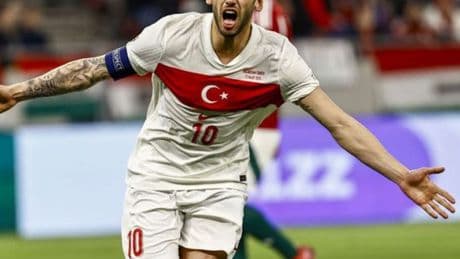 Hakan gemileri yaktı!