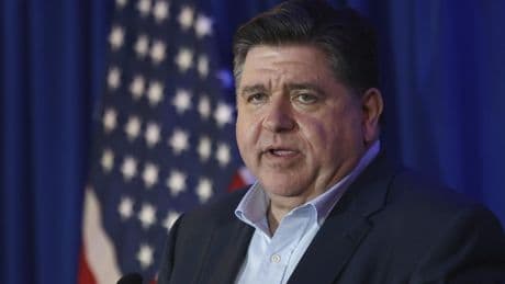 Pritzker and Ocasio-Cortez: A billionaire and a former bartender emerge as Trump resistance leaders