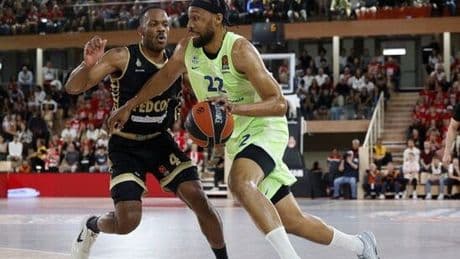 «Me encanta jugar en sitios con tanta energía como Miribilla», afirma Jabari Parker