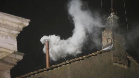 Fieles, enemigos y estrategias: Roma ante el cónclave más difícil