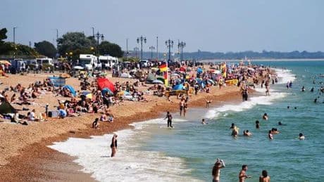 UK heatwave: Everywhere due to bask in 31C temperatures today before warm weekend