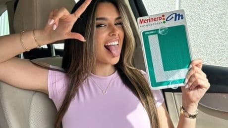 Marta Díaz pone fin a casi tres años de estudio para sacarse el carnet de conducir