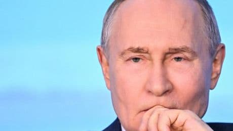 „Putin macht es weiter spannend – wir werden sehen, ob er morgen ins Flugzeug steigt“