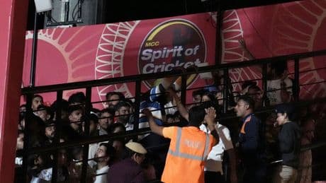 Punjab vs Delhi game in Indian Premier League abandoned after power outage