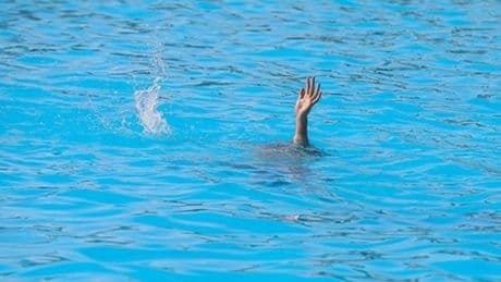 Muğla'da dereye giren kişi boğuldu