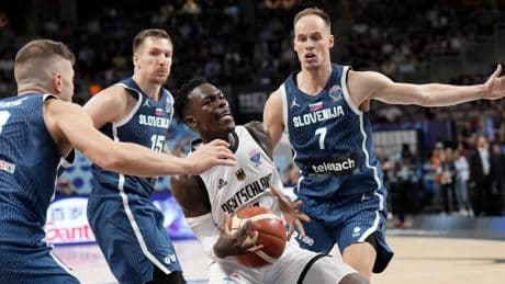 Basketball-EM: Besser im Blaumann