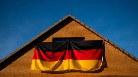 Nationalsymbole | Früher war weniger Schwarz-Rot-Gold
