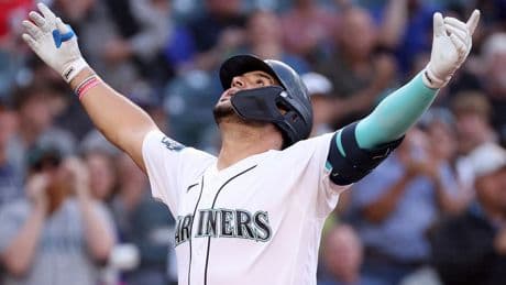 Seattle Wins The MLB Trade Deadline By Adding Big Bat Suarez