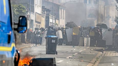 Polizei | Spitzel in linken Bewegungen in Frankreich enttarnt