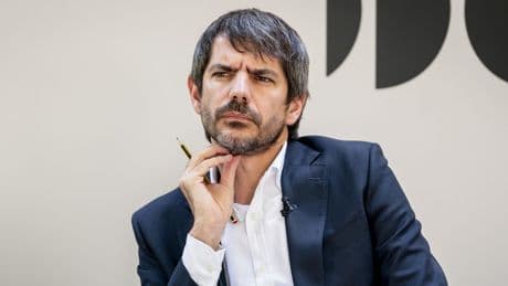 Los deberes del Ministerio de Cultura para la vuelta de las vacaciones: el cine, las incautaciones y la descolonización