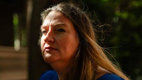 Le combat d’Angel Foster, la médecin qui aide des milliers de femmes à avorter aux Etats-Unis