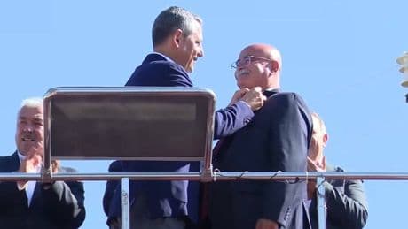 CHP lideri Özel duyurdu: Memleket Partili belediye CHP'ye geçti