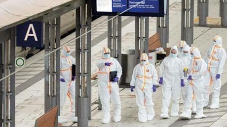 Hamburg garında bıçaklı saldırı: 18 yaralı
