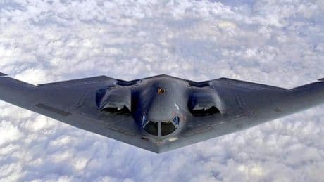 Estados Unidos envía bombarderos B-2 al Pacífico mientras Donald Trump sopesa atacar Irán
