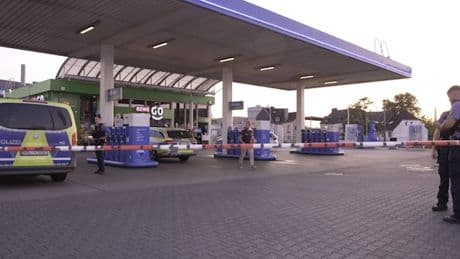 Tankstellenräuber entreißt Polizist Dienstwaffe und erschießt ihn – Bundesweites Entsetzen