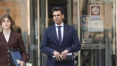 El fiscalista de la pareja de Ayuso niega ante la jueza haber participado en el engaño a Hacienda