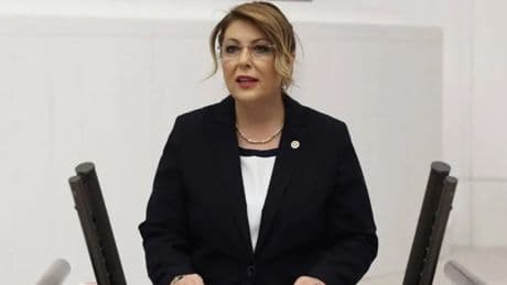 Giresun'da iki kadının öldürülmesi... CHP'li Gezmiş: 'Okullarda bunlar nasıl çalışıyor?'