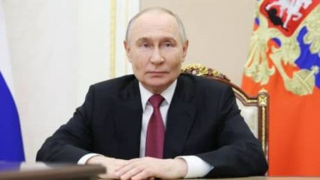 Attacco al presidente, Mosca accusa Kiev. "Droni contro l'elicottero di Putin". Ipotesi propaganda, ma è giallo nel Kursk