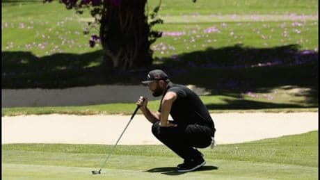 Jon Rahm remonta en Corea y DeChambeau se dispara